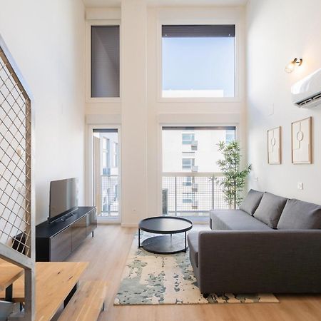 Loft Reformado Industrial Con Garaje Alquiler Temporal Apartment Madrid Exterior photo