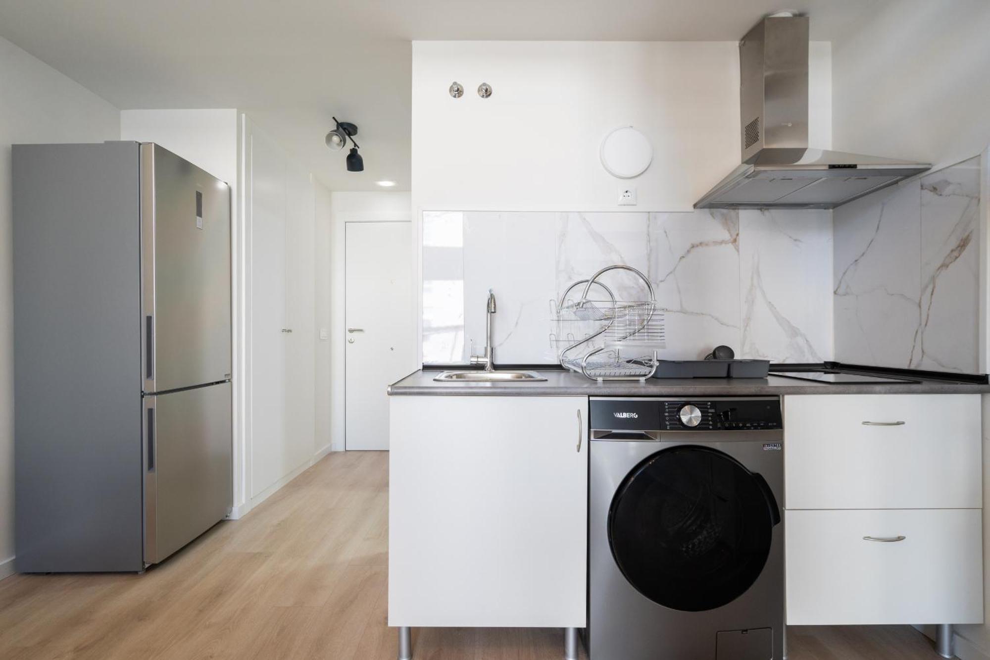 Loft Reformado Industrial Con Garaje Alquiler Temporal Apartment Madrid Exterior photo